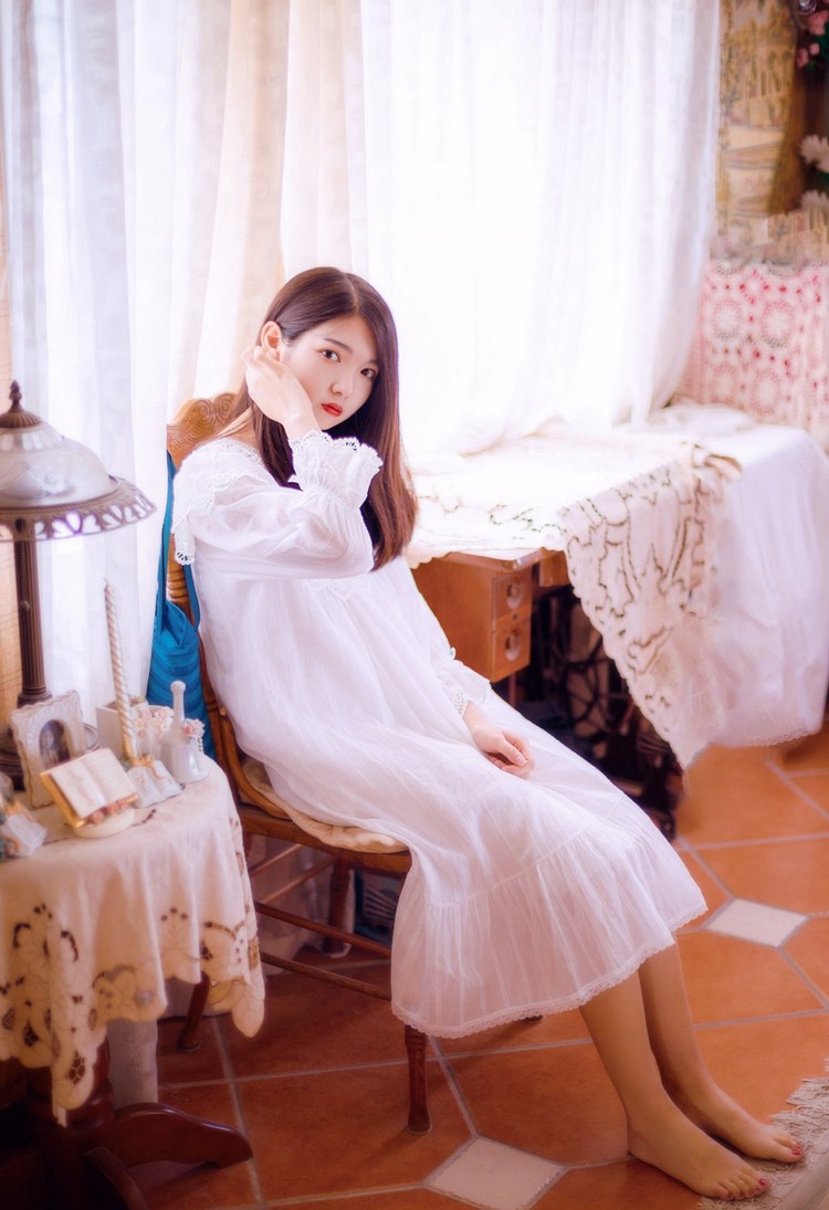 风骚宅男女神人间胸器呼之欲出