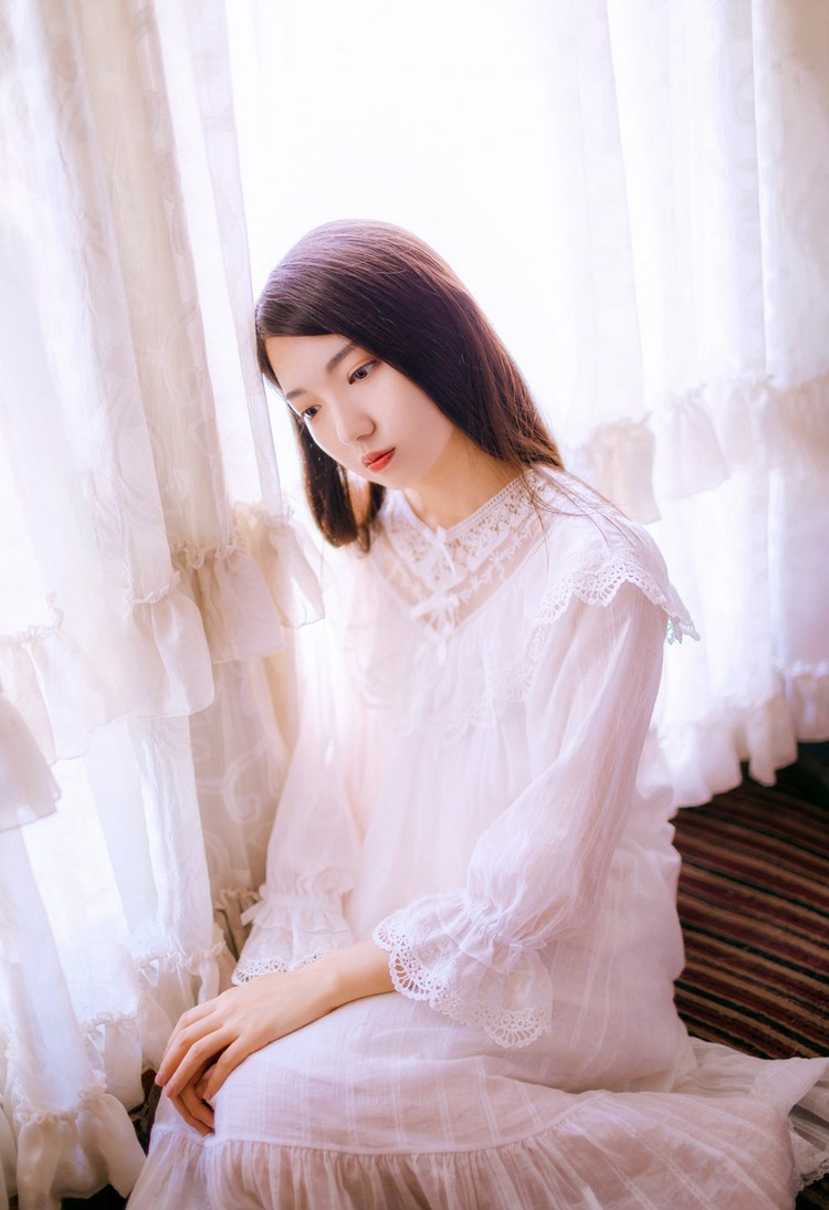 风骚宅男女神人间胸器呼之欲出