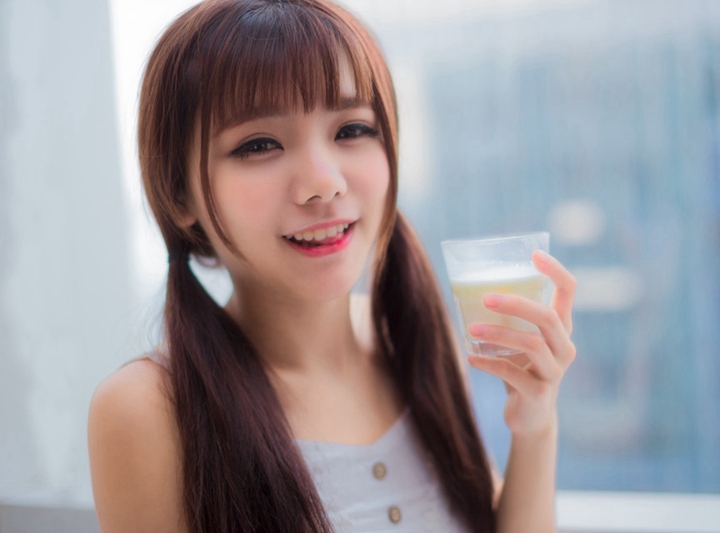 鲜橙少女甜美笑容化心房纯真唯美私房写真图片