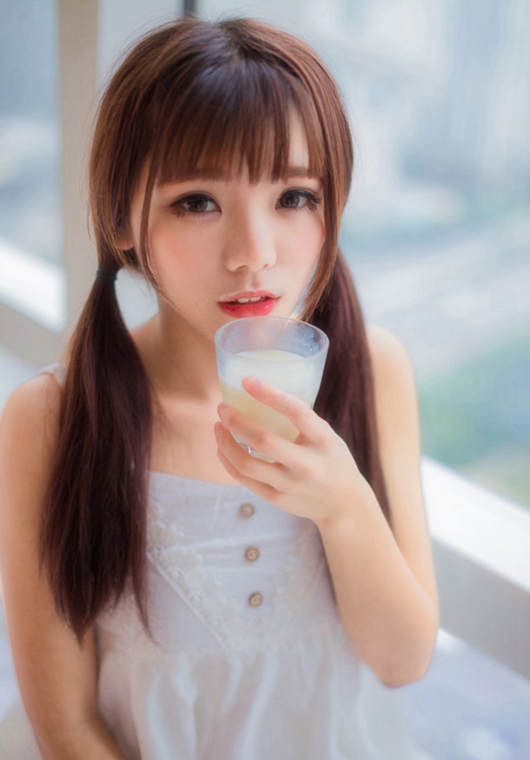 鲜橙少女甜美笑容化心房纯真唯美私房写真图片