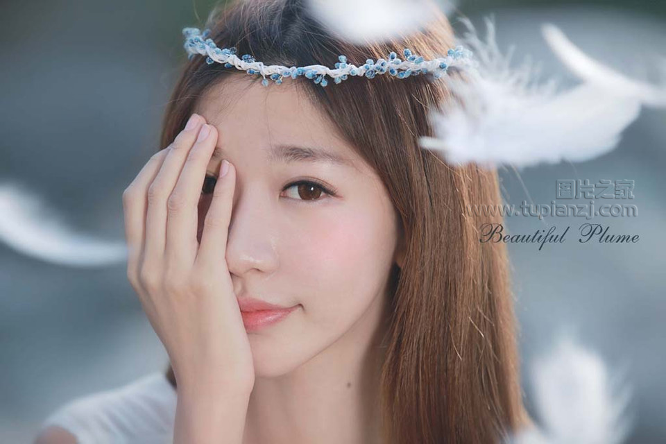 清纯美女萝莉图片 犹如公主般梦幻