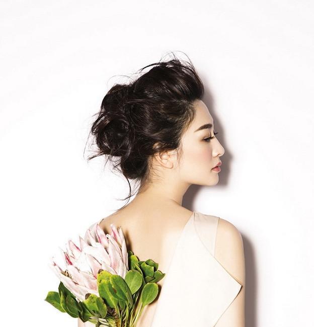 李小冉杂志旧照 李小冉年轻时候的照片