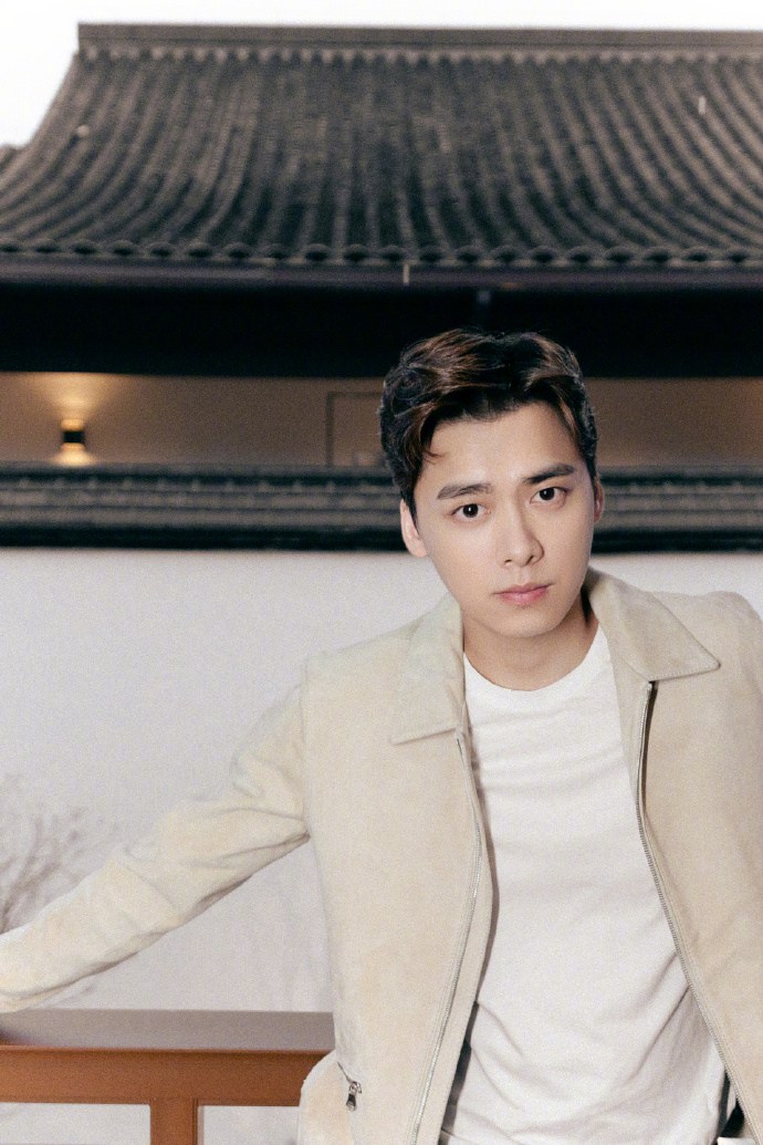 李易峰化身翩翩公子温润如玉写真