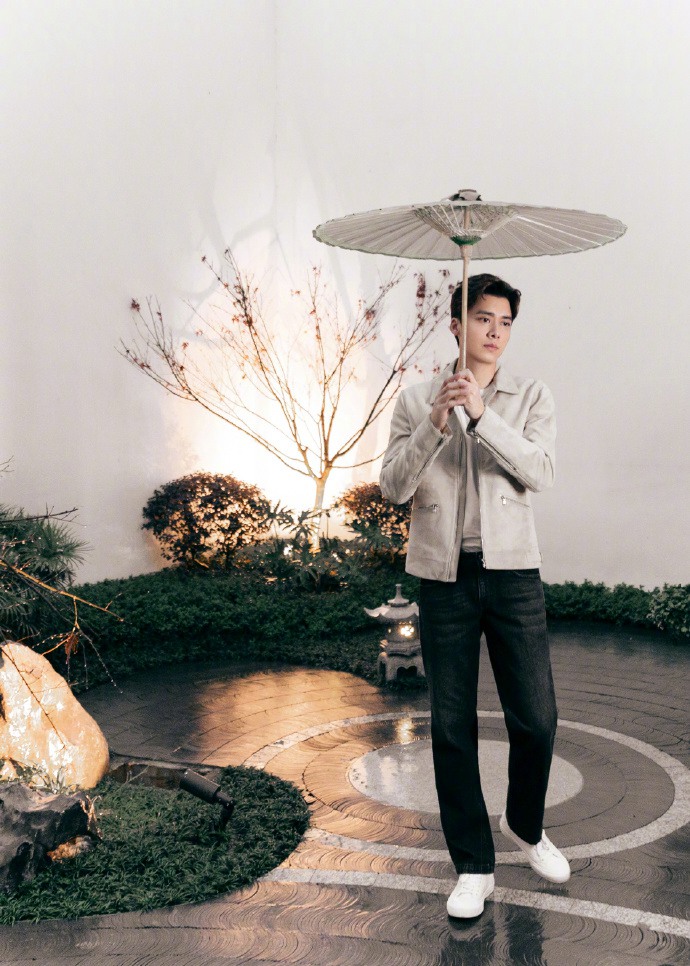 李易峰化身翩翩公子温润如玉写真