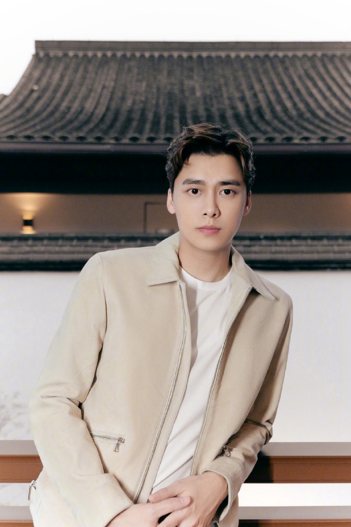 李易峰化身翩翩公子温润如玉写真