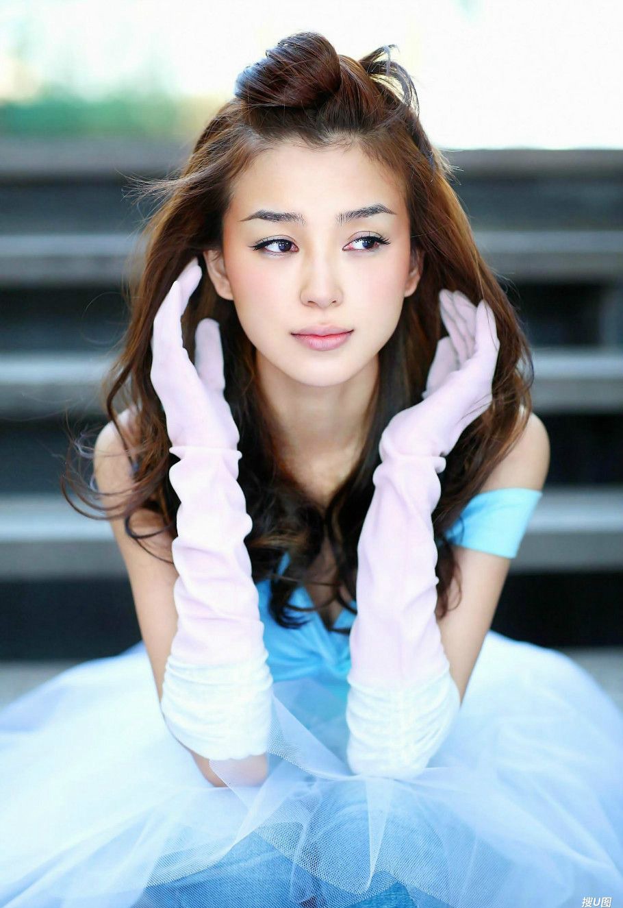 日本美女飞腾斋蓬蓬纱裙清纯唯美摄影写真