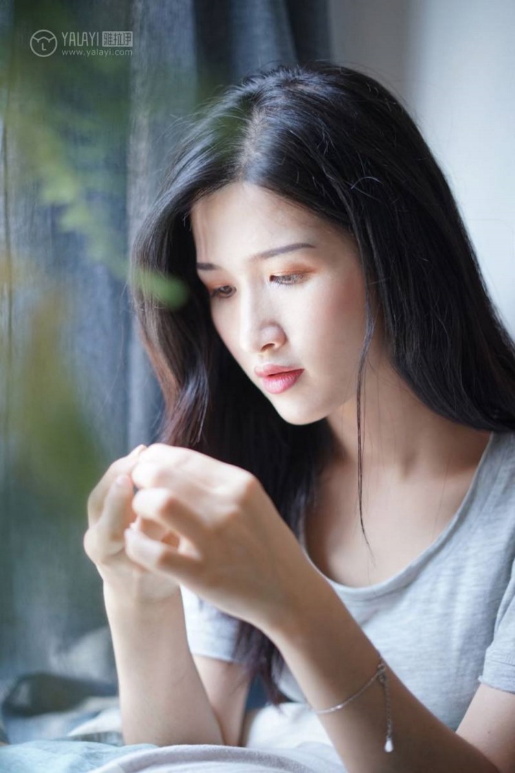 网红美女主播私房若隐若现的诱惑人体艺术写真图片