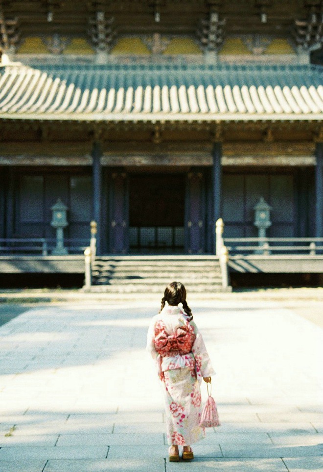 漂亮女局长周于希ol制服诱惑勾人欲火的人体写真