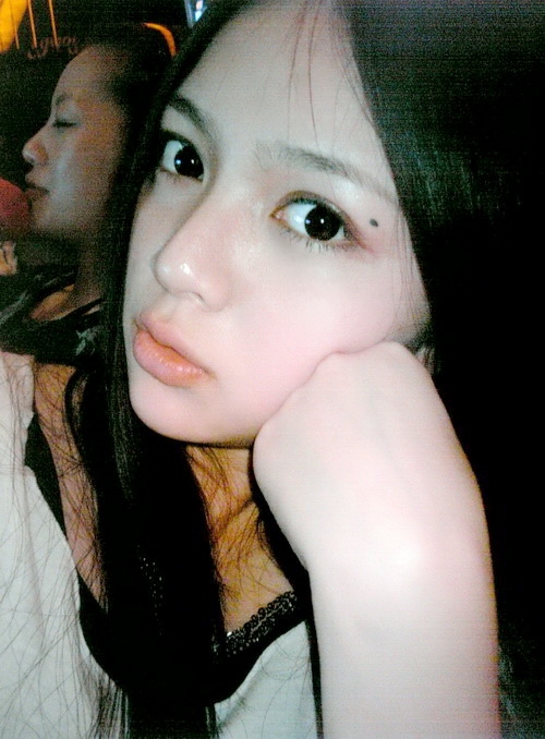 宅男梦中女神甜美性感造型白丝美腿足控福利大尺度写真图片