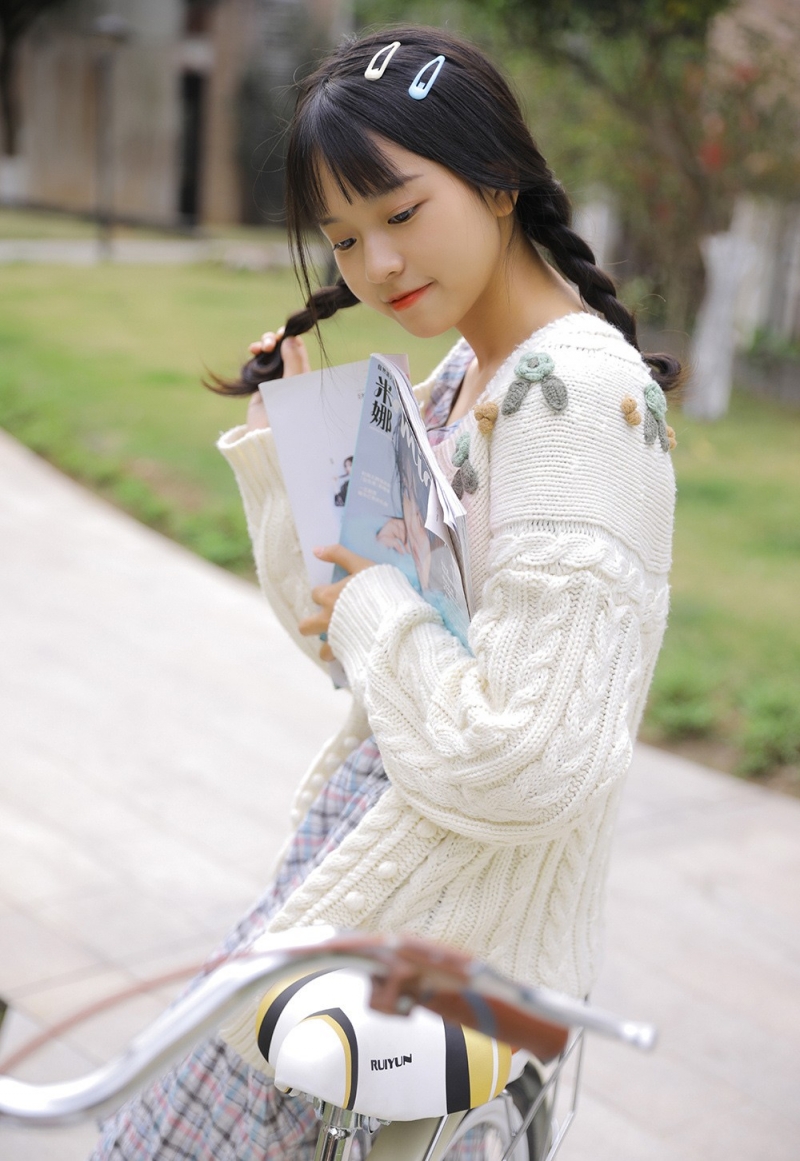 元气少女气质纤尘不染迷人街拍