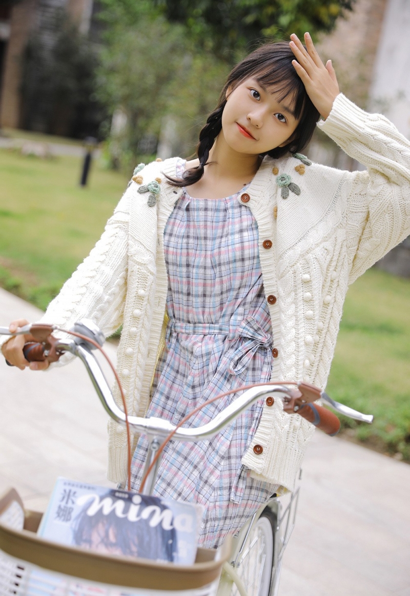 元气少女气质纤尘不染迷人街拍