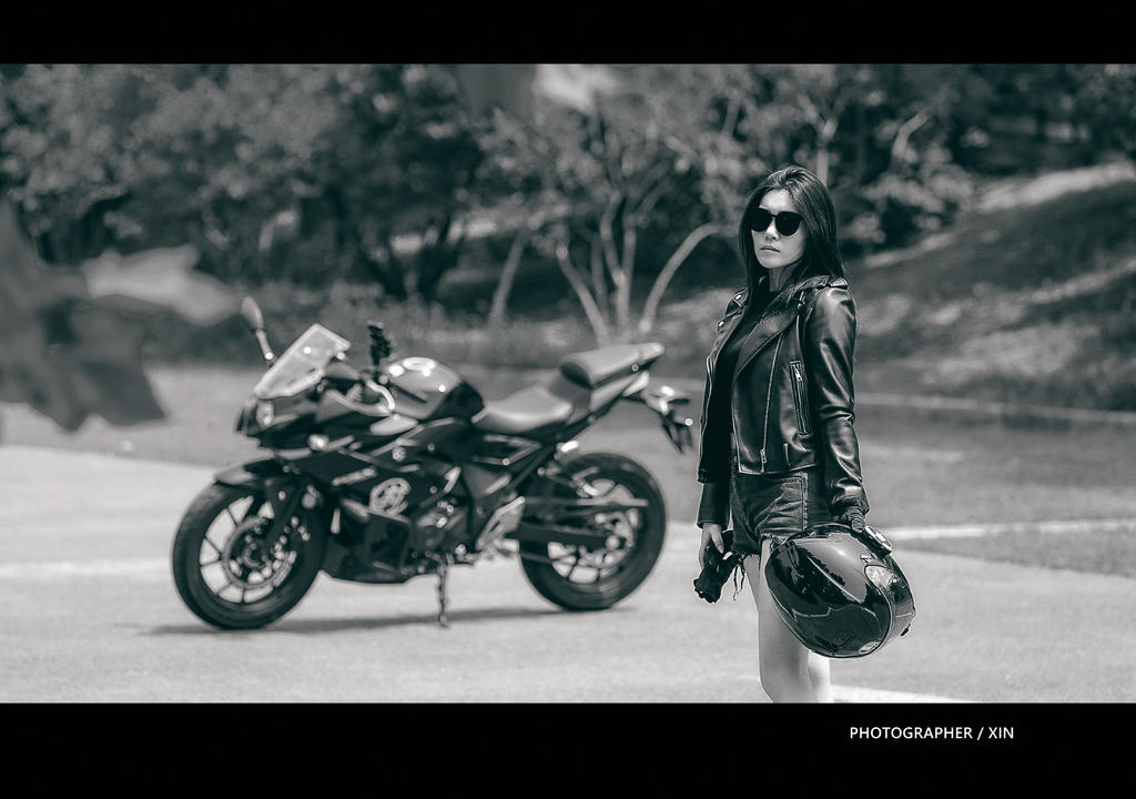 炫酷机车女孩潮流个性时尚写真