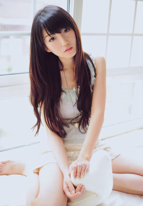 大胸美女妲己雪白大乳房大尺度开中路身材波涛汹人体艺术照