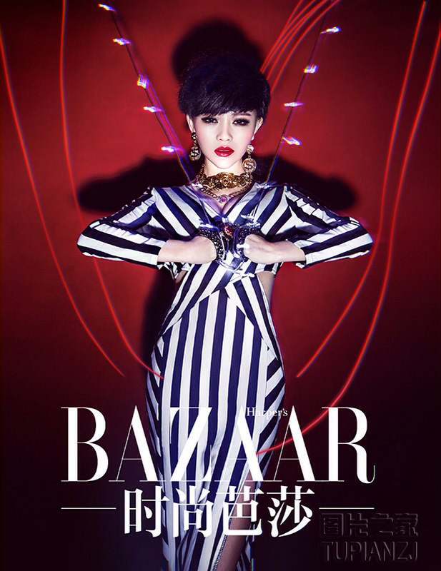 唯美人体艺术图片 美女与灯