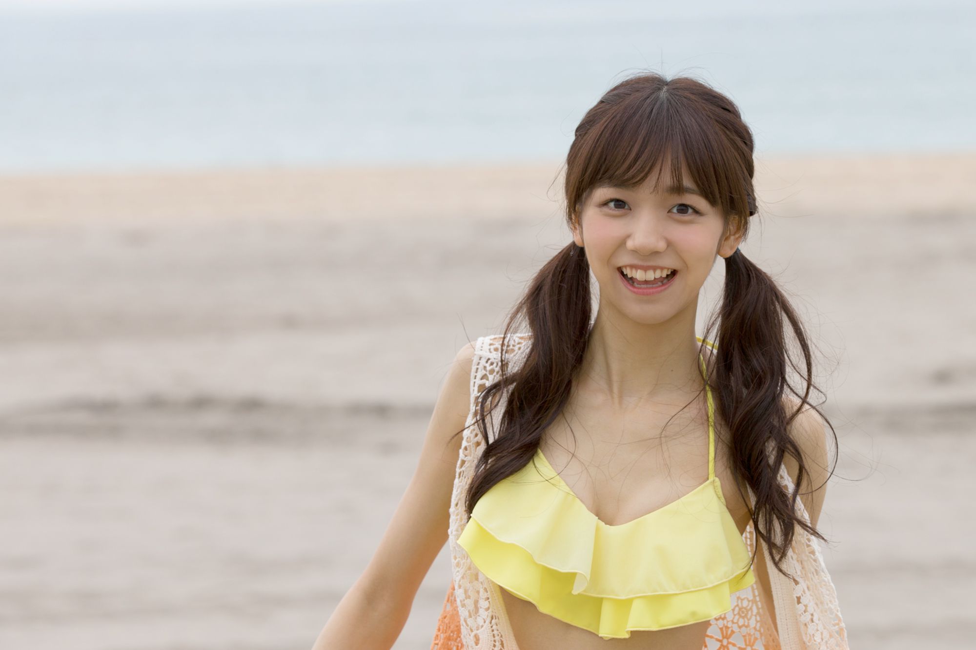 日本童颜双马尾萝莉泳衣比基尼人体艺术写真