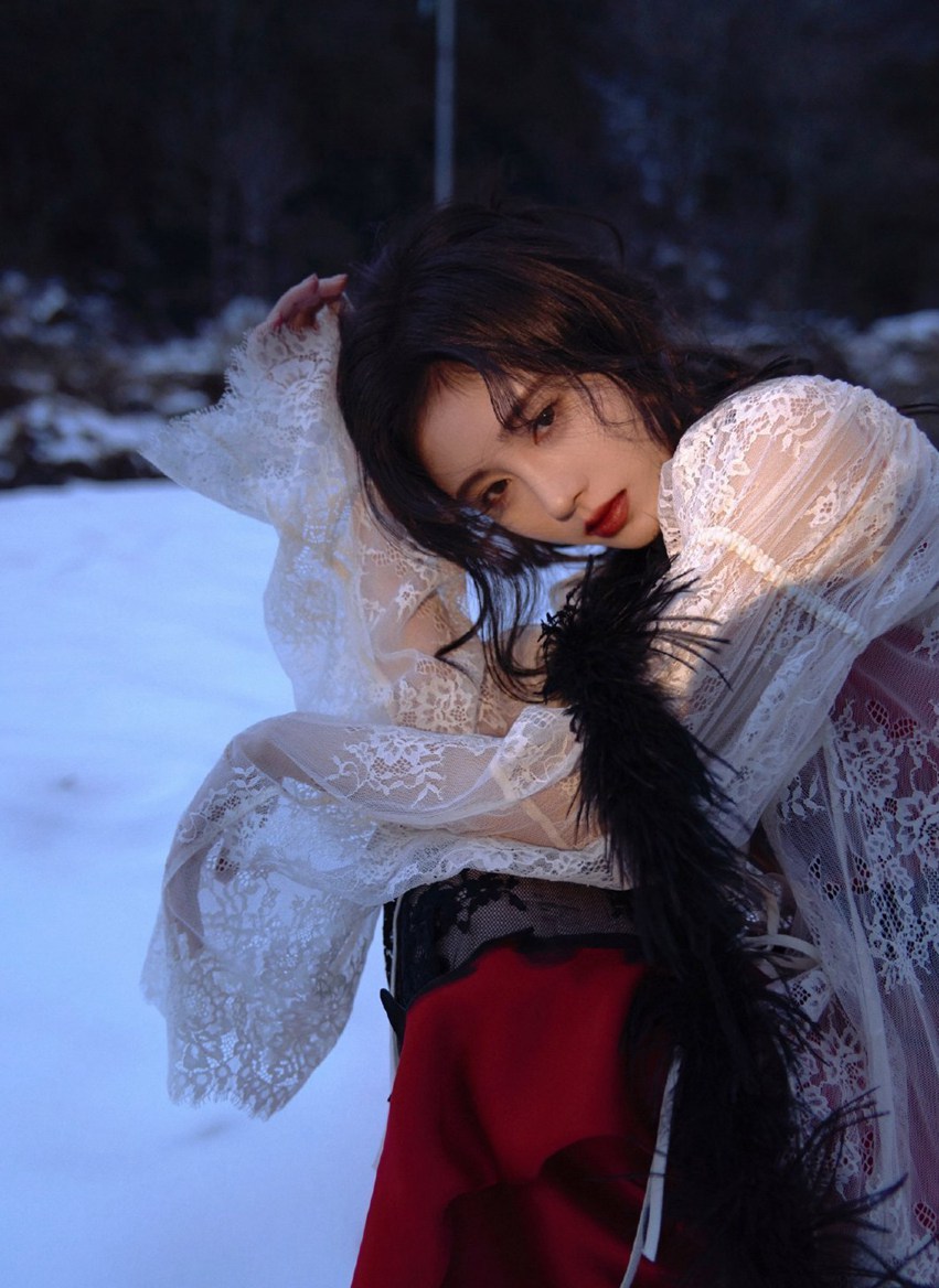 鞠婧t川西雪地拍摄花絮冰川美人既视感