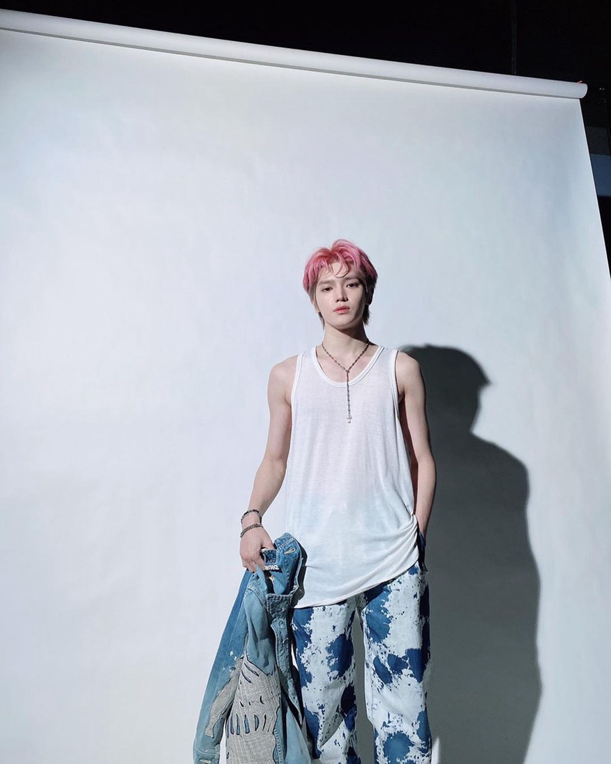 李泰容WKOREA2月刊粉发造型超有魅力