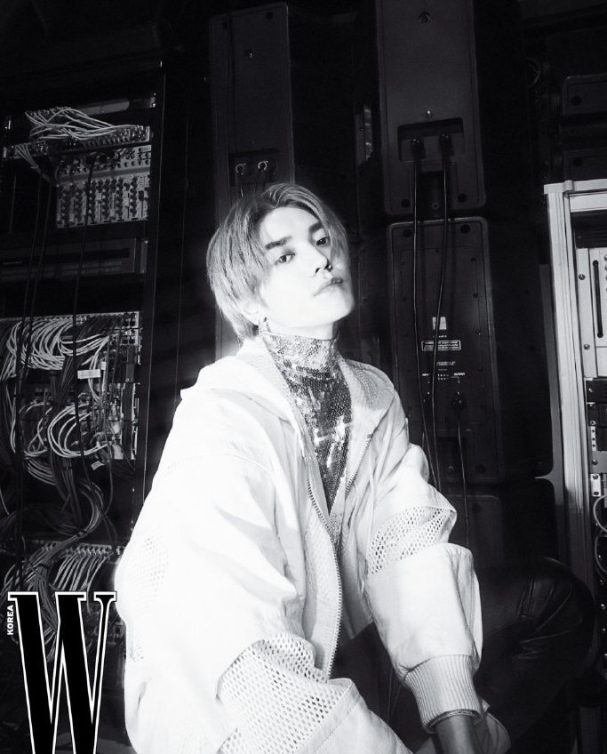 李泰容WKOREA2月刊粉发造型超有魅力