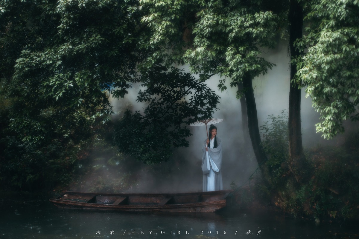 唯美如画的美女古装写真图片