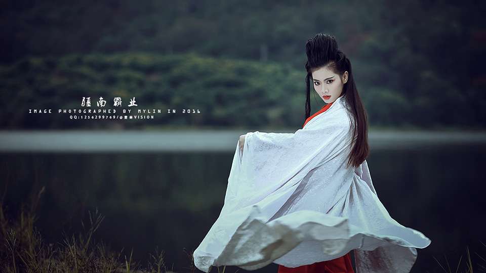 气质美女放荡不羁霸气高冷古装摄影写真