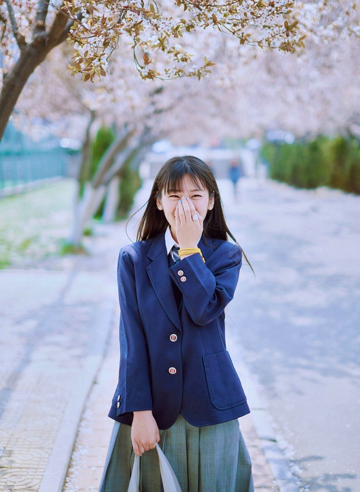 豪门贵妇周于希午夜迷情大尺度肉体摄影