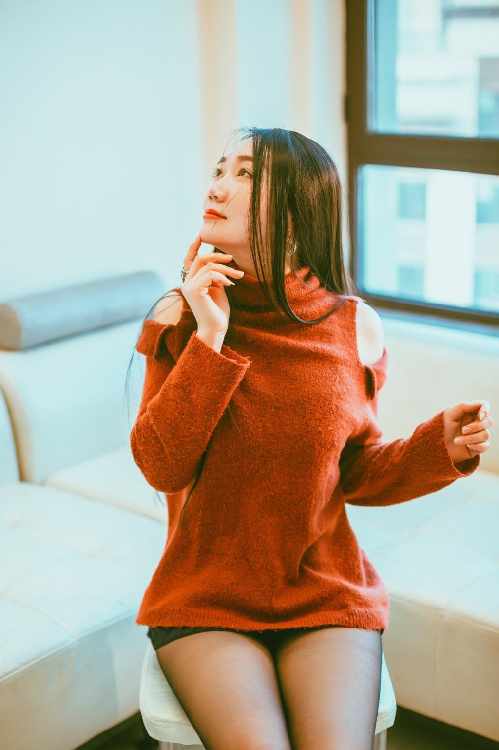 美女寂寞少妇黑丝美腿大胆艺术照