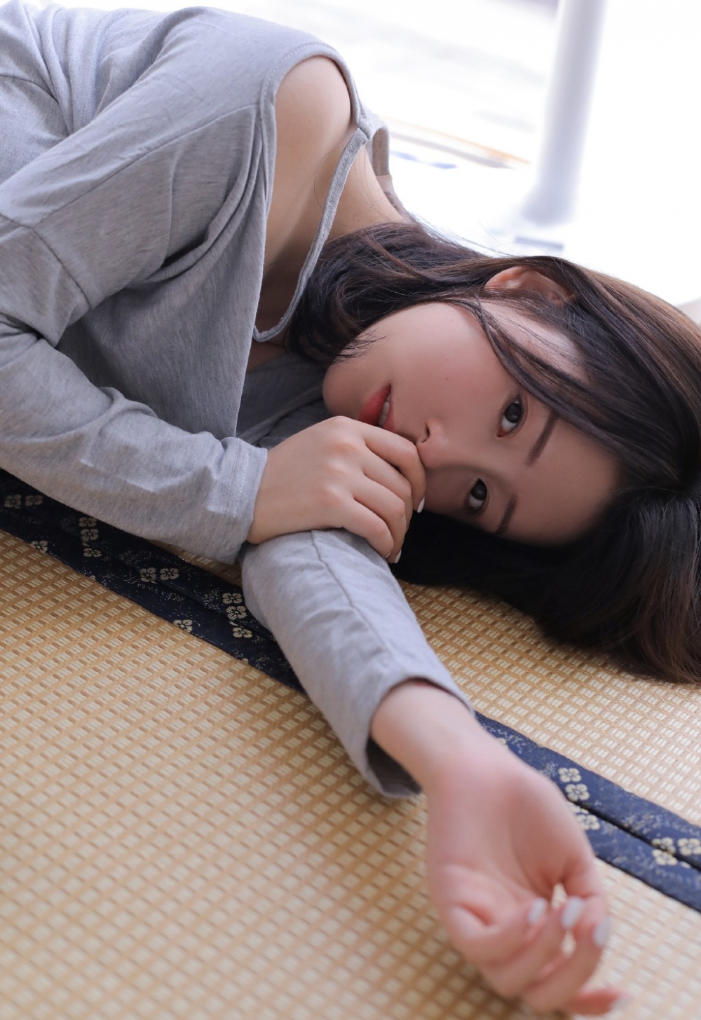 亚洲美女嫩模御姐风情万种卧室大胆人体艺术写真