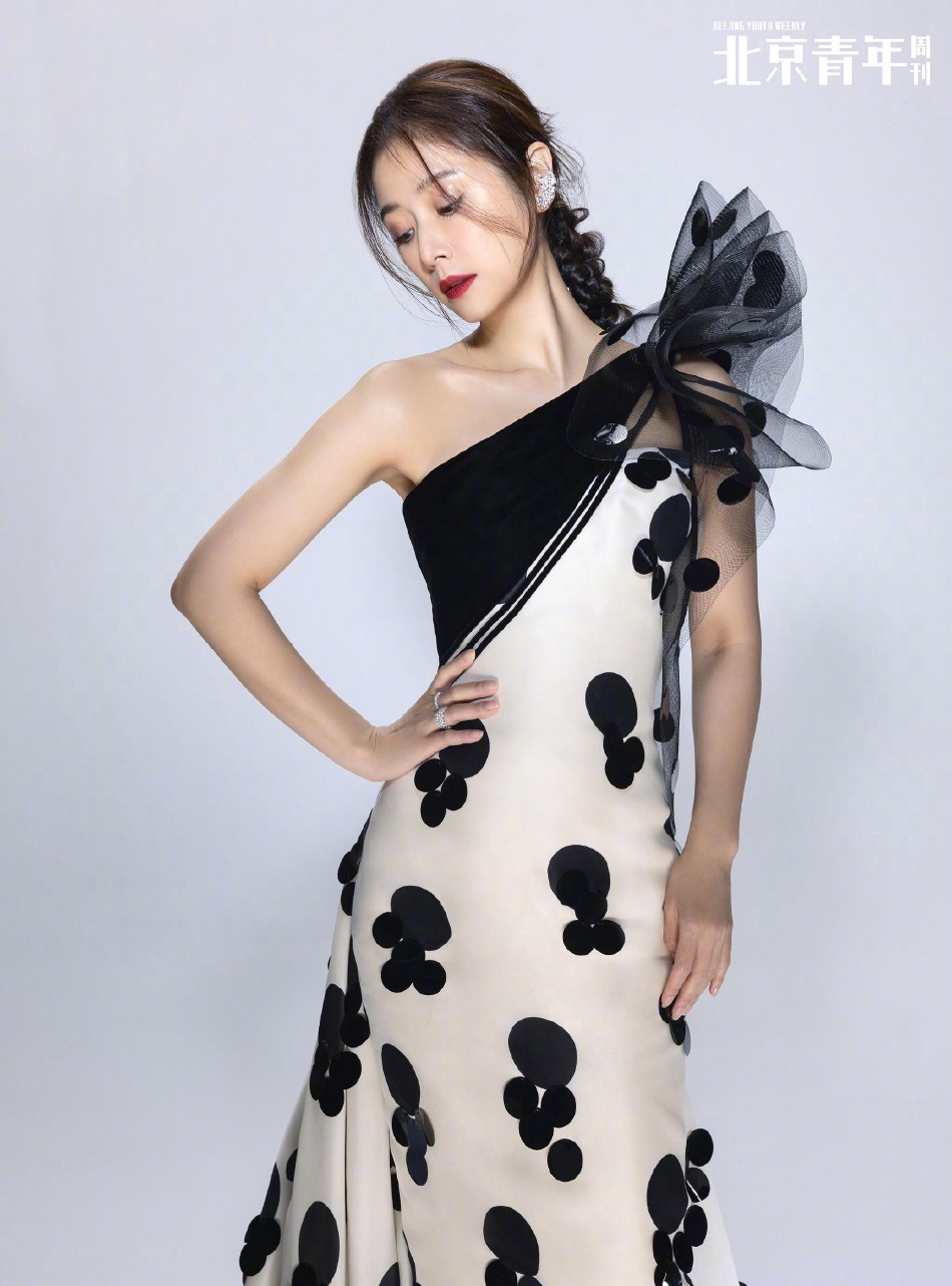 林心如百变造型展现多面魅力写真