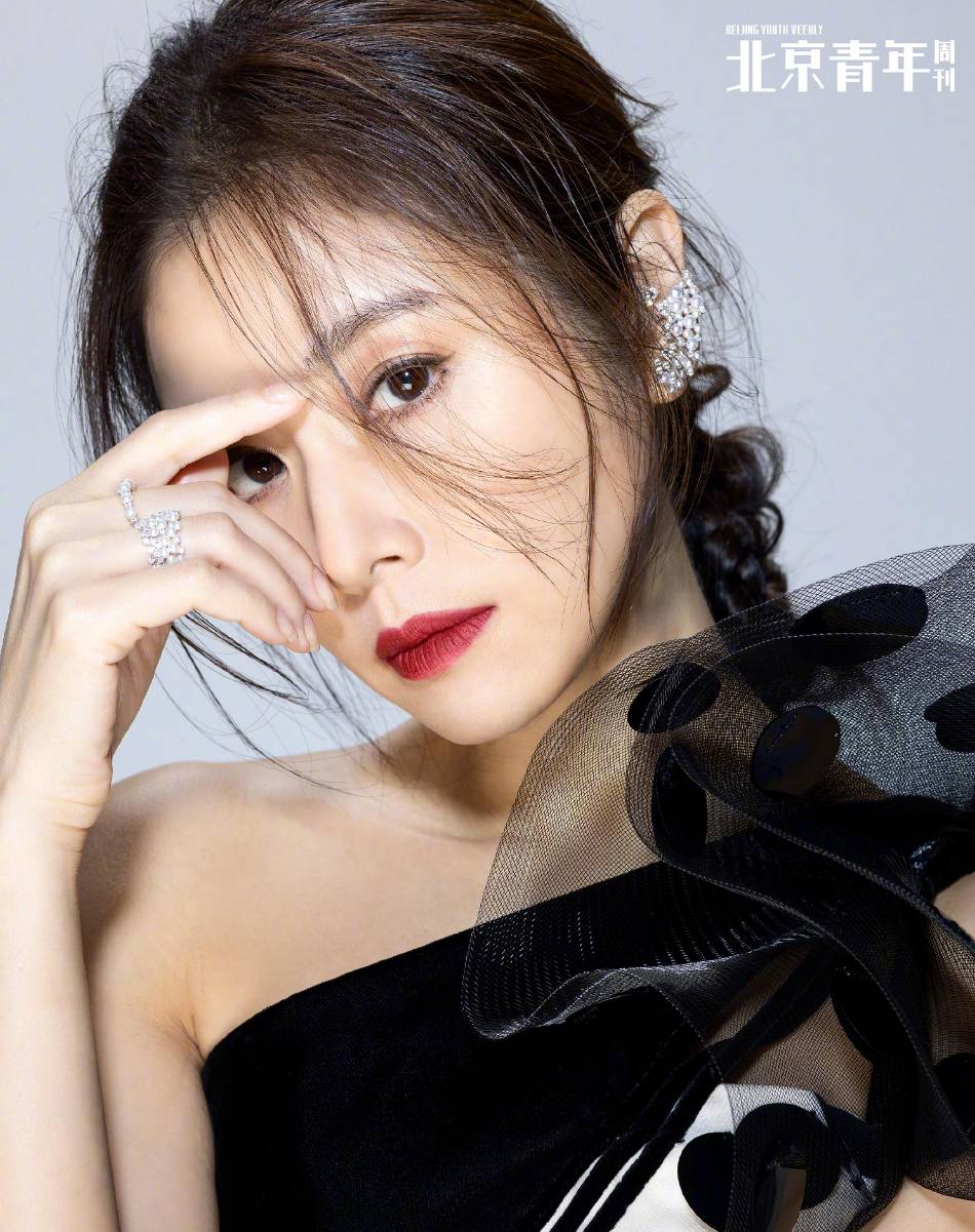 林心如百变造型展现多面魅力写真