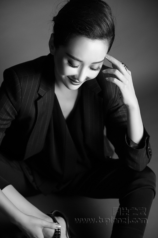 杜若溪“男神”图片 气场十足