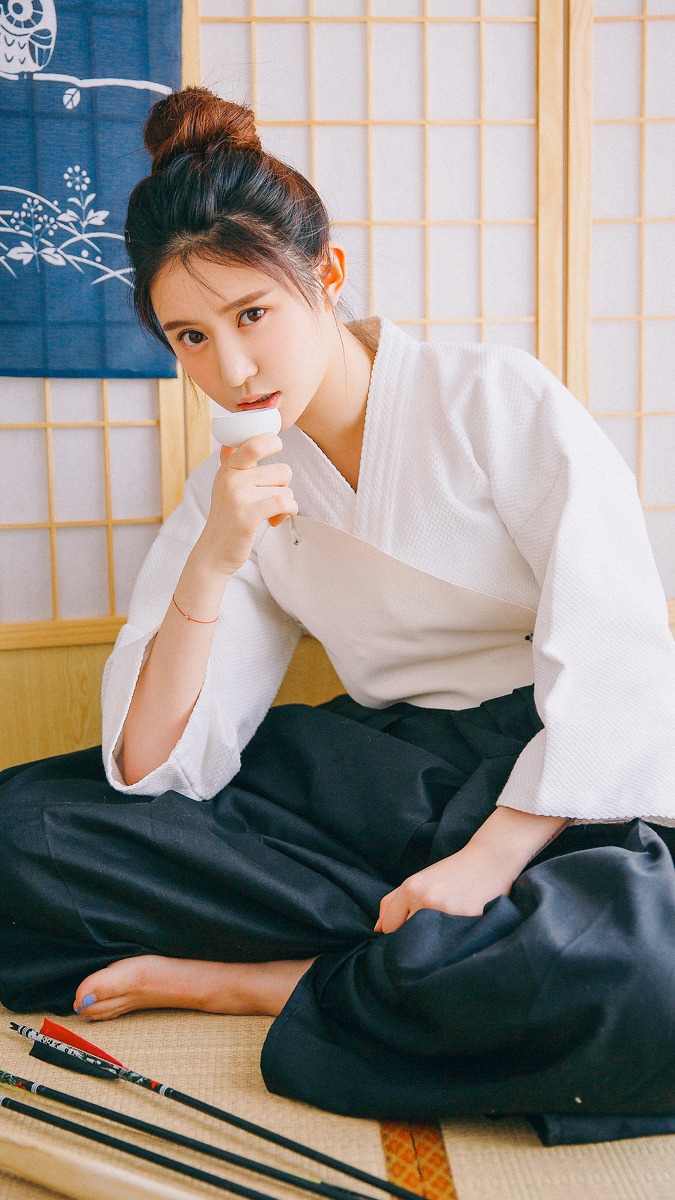 日本清纯女孩居家写真集