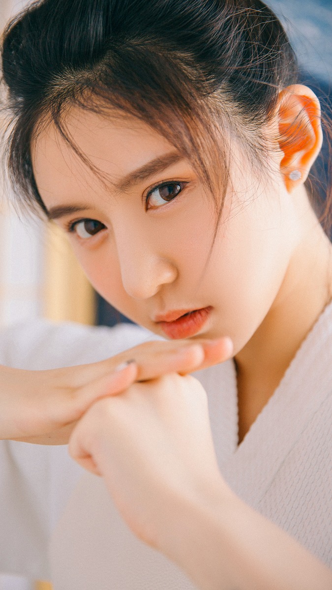 日本清纯女孩居家写真集