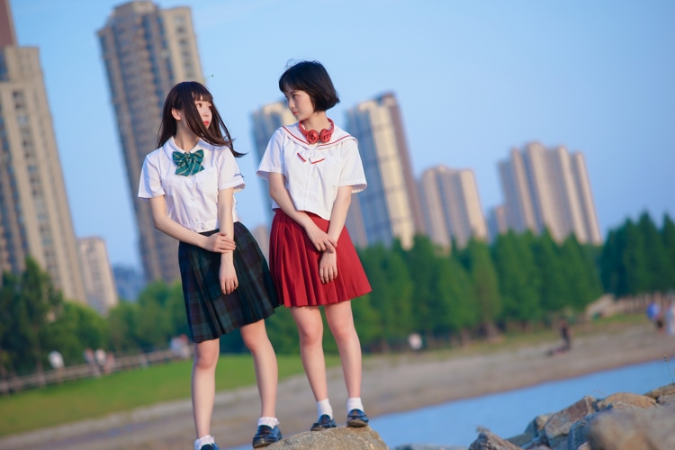 校园短发美女清纯海边jk制服百合文艺写真