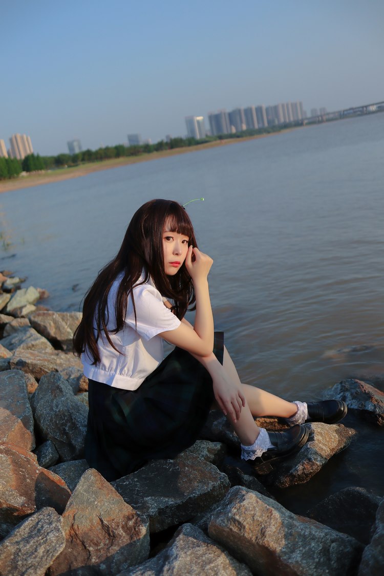 校园短发美女清纯海边jk制服百合文艺写真