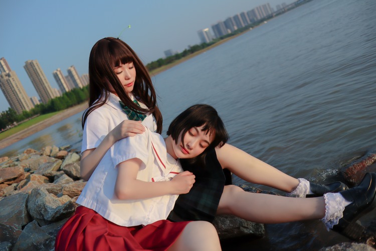 校园短发美女清纯海边jk制服百合文艺写真