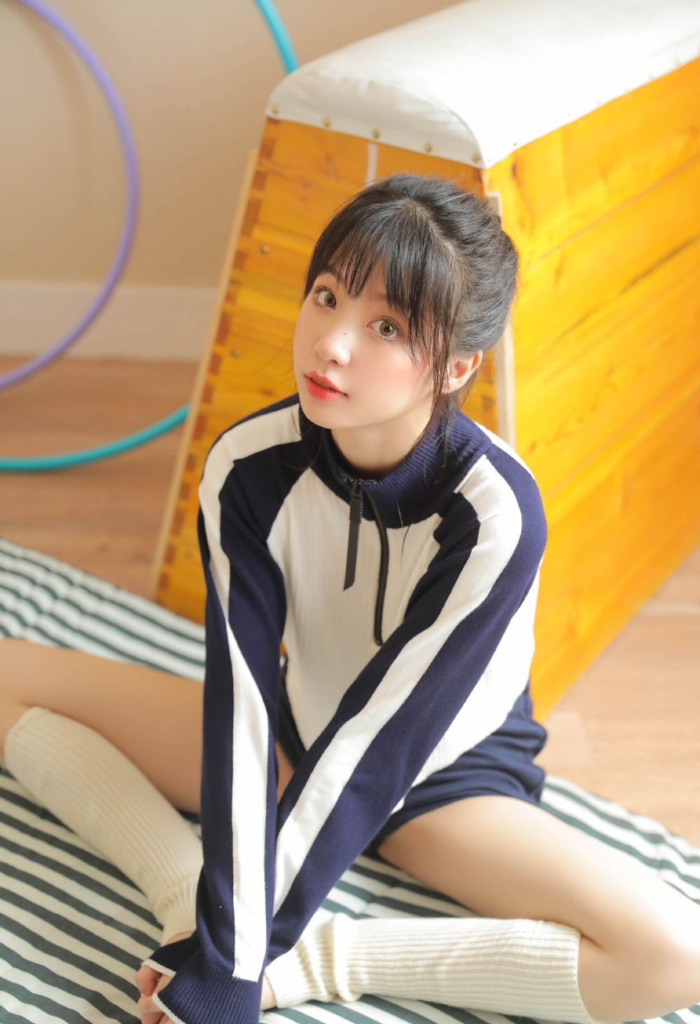 宅男女神宋子涵诱人美腿前凸后翘大胆阴部人体艺术gogo