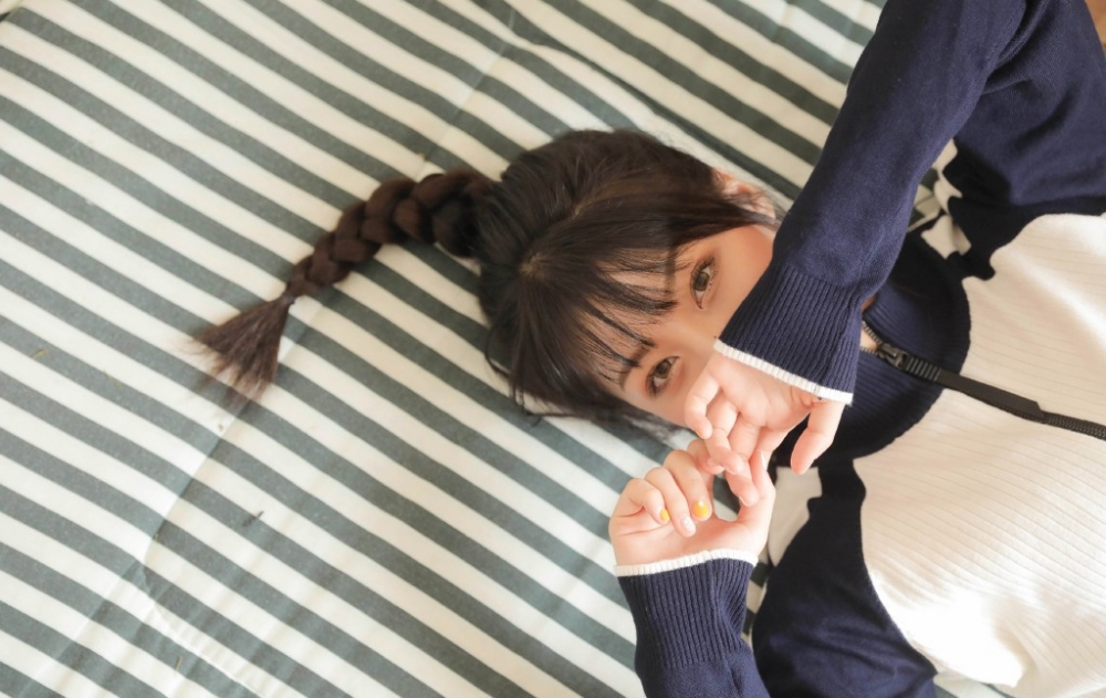 宅男女神宋子涵诱人美腿前凸后翘大胆阴部人体艺术gogo