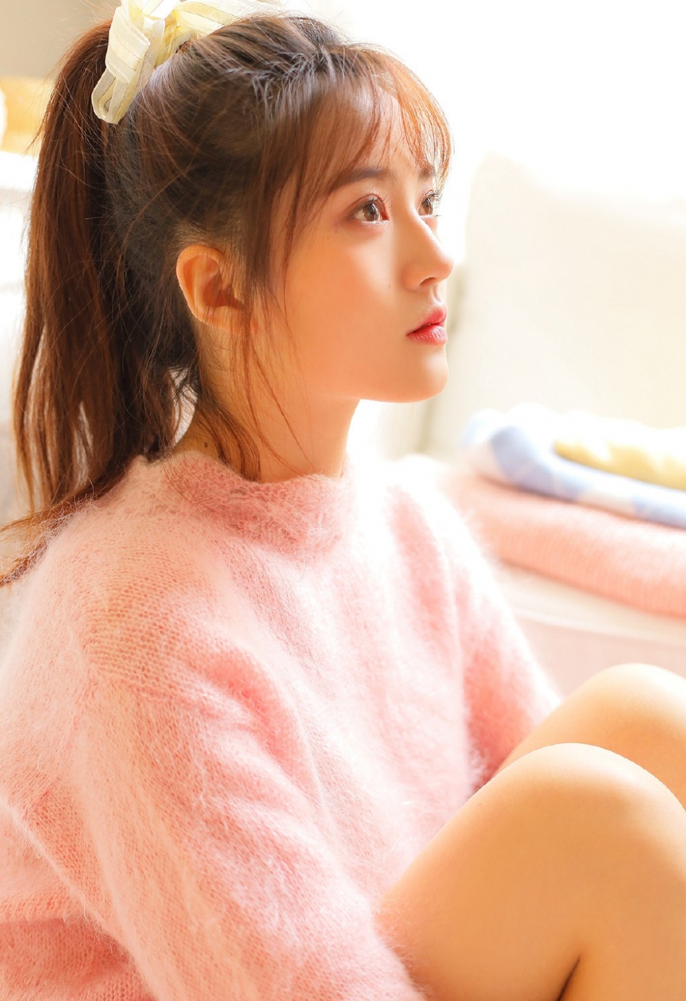 粉嫩美女白皙美腿极品大姐姐人体艺术写真图片