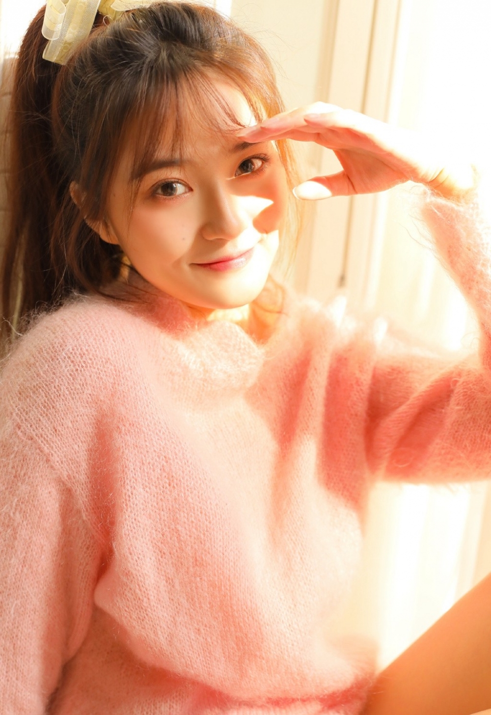 粉嫩美女白皙美腿极品大姐姐人体艺术写真图片