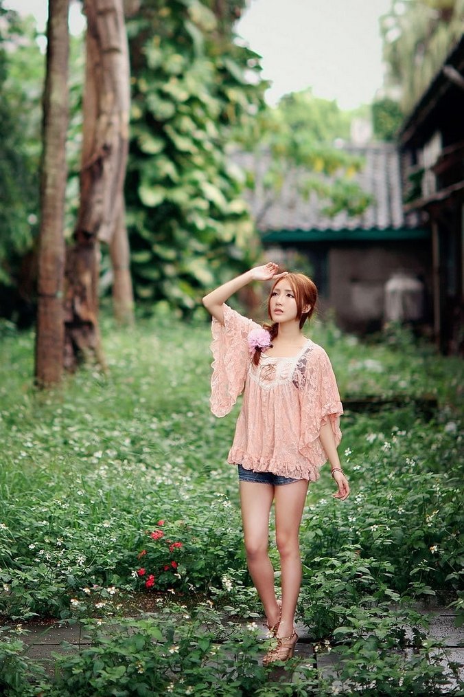 都市激情美女翘臀丰乳风骚姿态极致销魂西西人体艺术