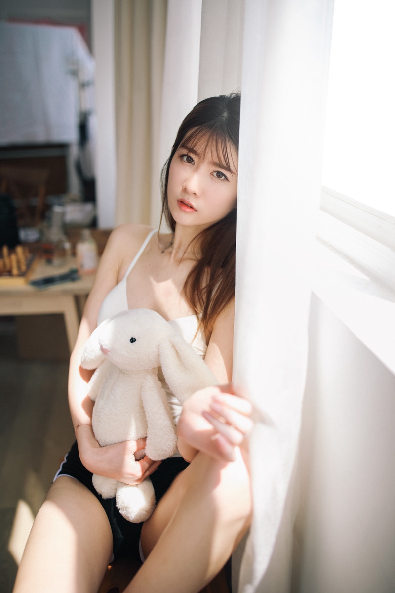 欧洲熟妇葛征36d雪白大屁股国模午晴大胆私拍套圆