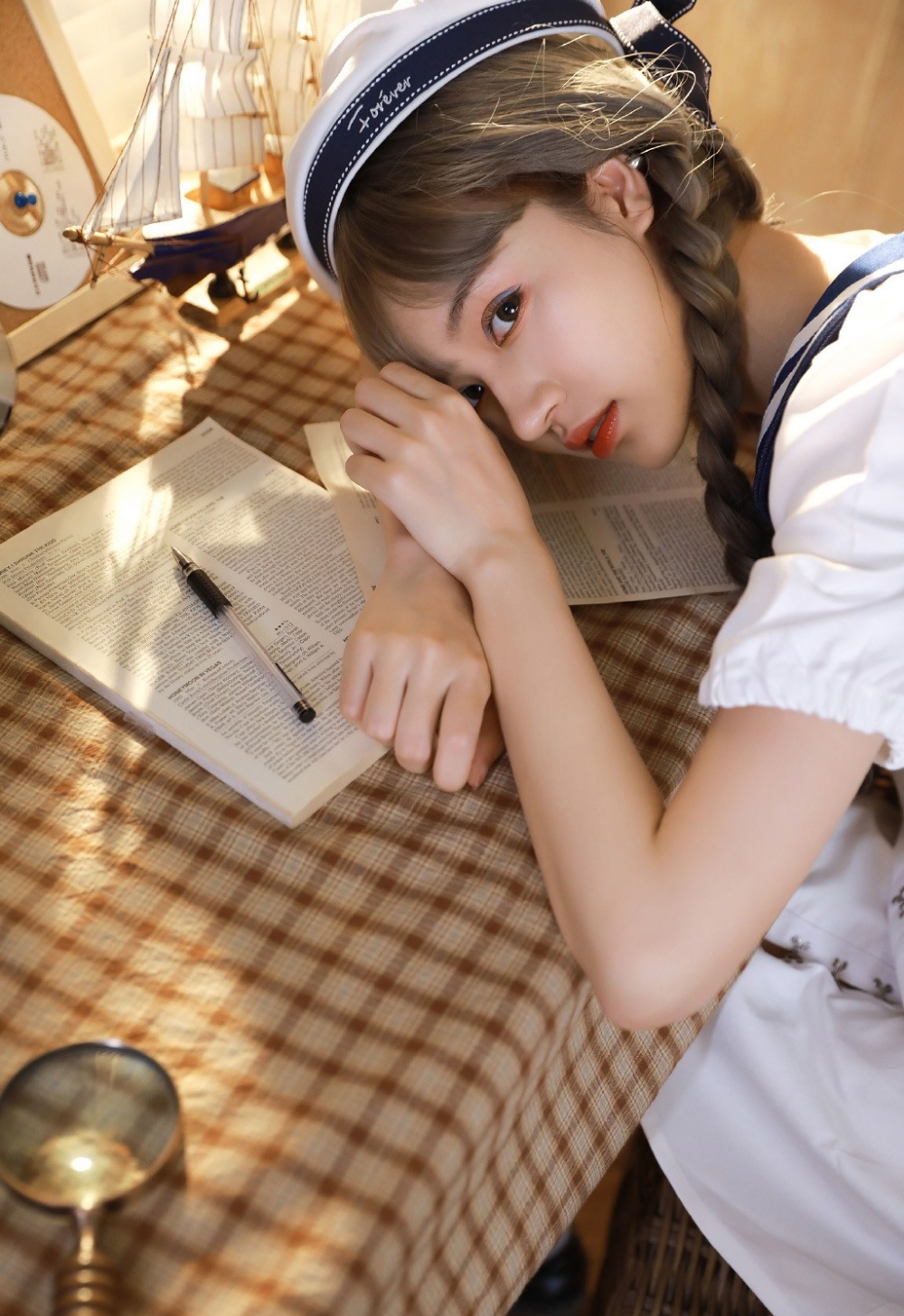 极品文艺美女海军制服诱惑国产高清模特性感写真