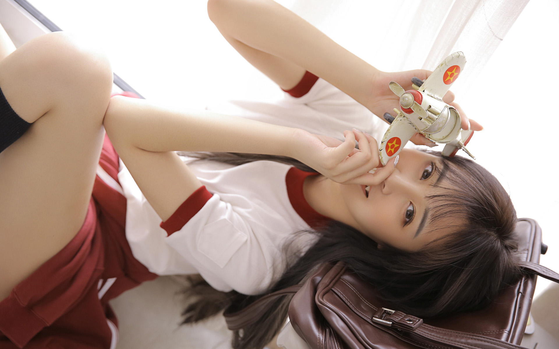 教室美女黑丝美腿个人写真摄影