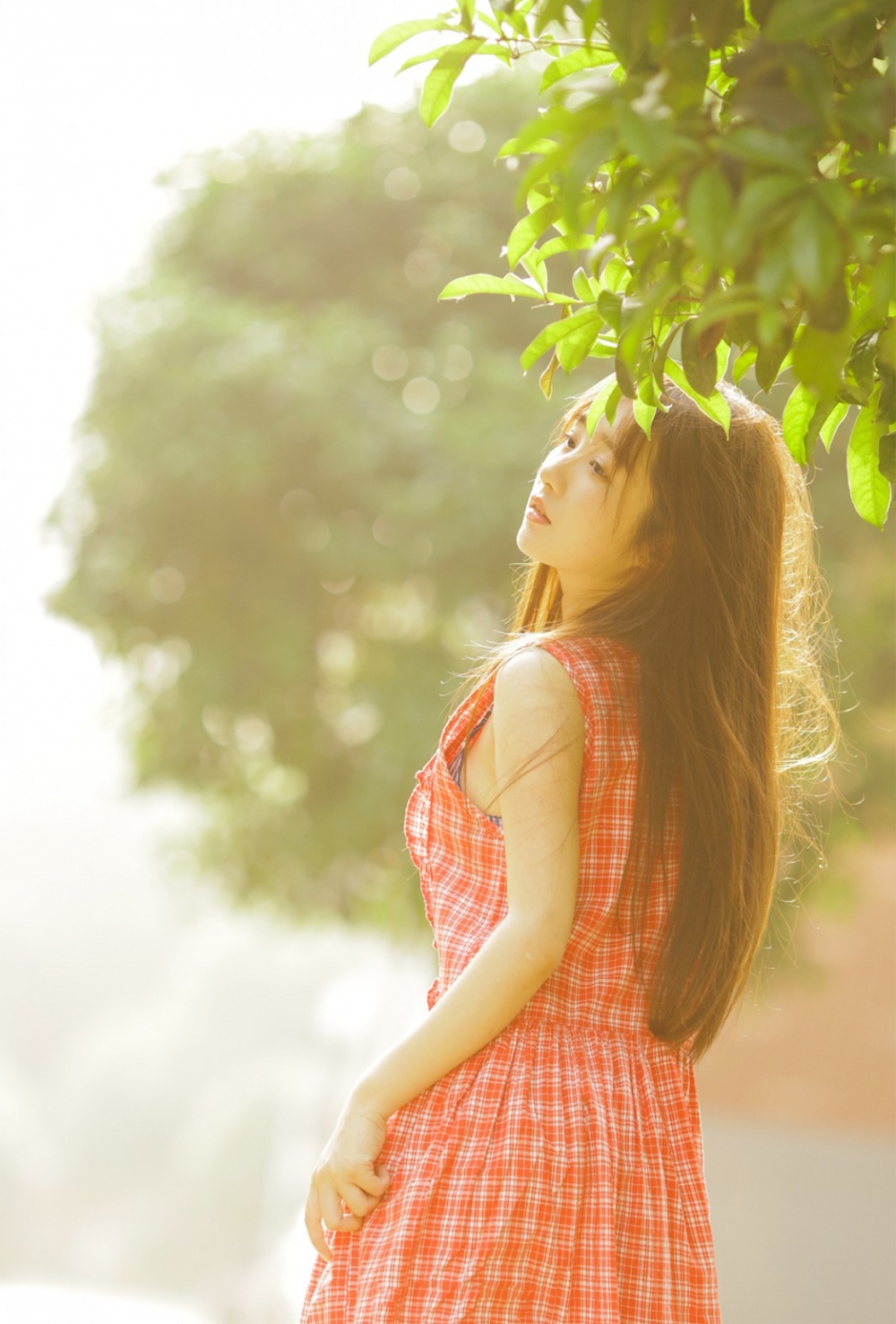 邻家女孩长发及腰清纯气质香肩诱惑美女性感写真集