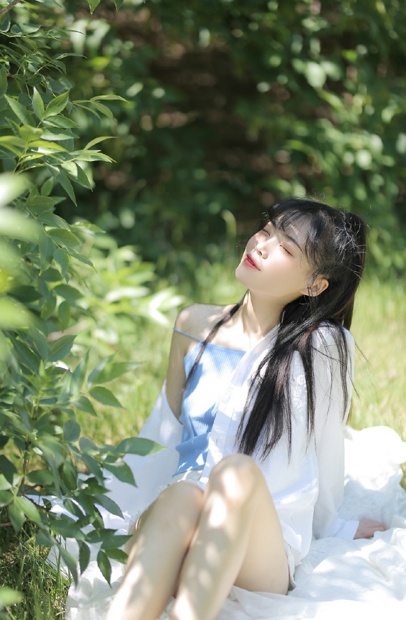 阳光小美女气质清纯文艺写真