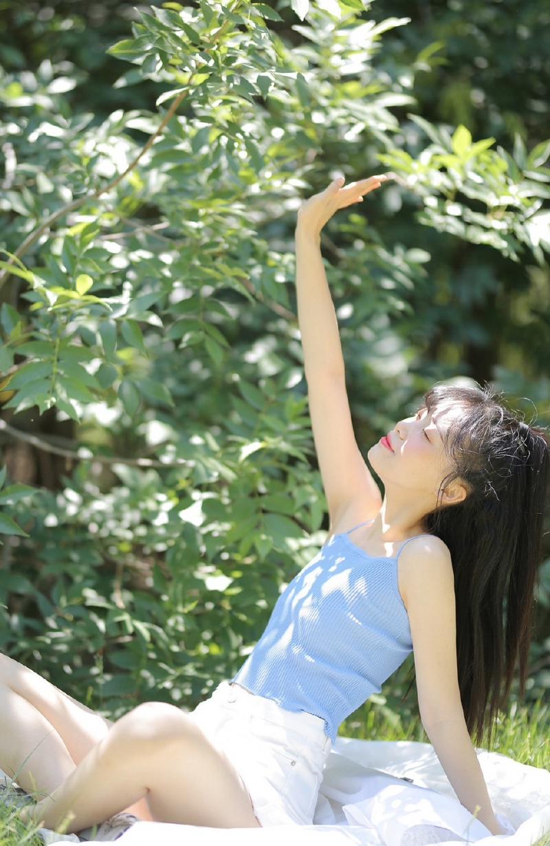 阳光小美女气质清纯文艺写真