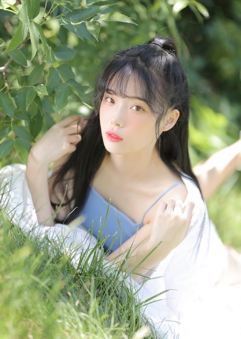 阳光小美女气质清纯文艺写真