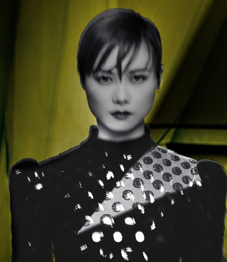 李宇春抓马造型炫酷时尚携手四位法国先锋音乐人写真