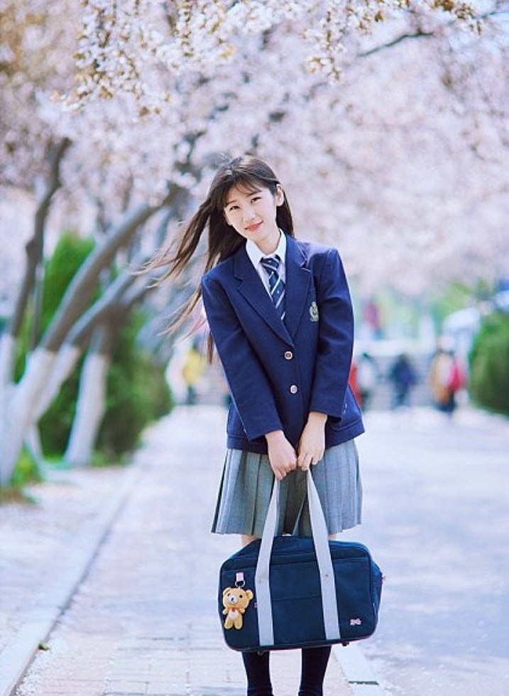 性感美妇香闺圆润翘臀私房摄影图片