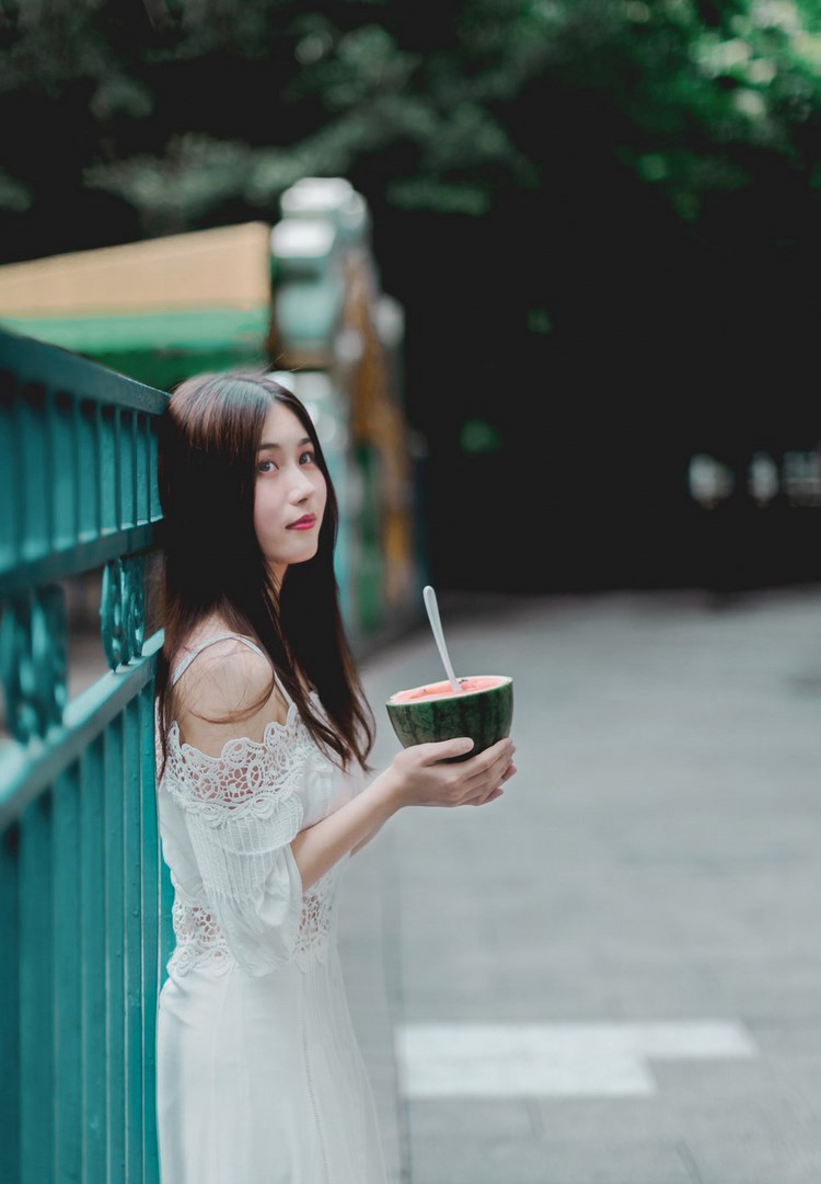 [秀人网]美乳性感尤物陈思琪大尺度浴室透视装爆乳黑丝睡衣主题系